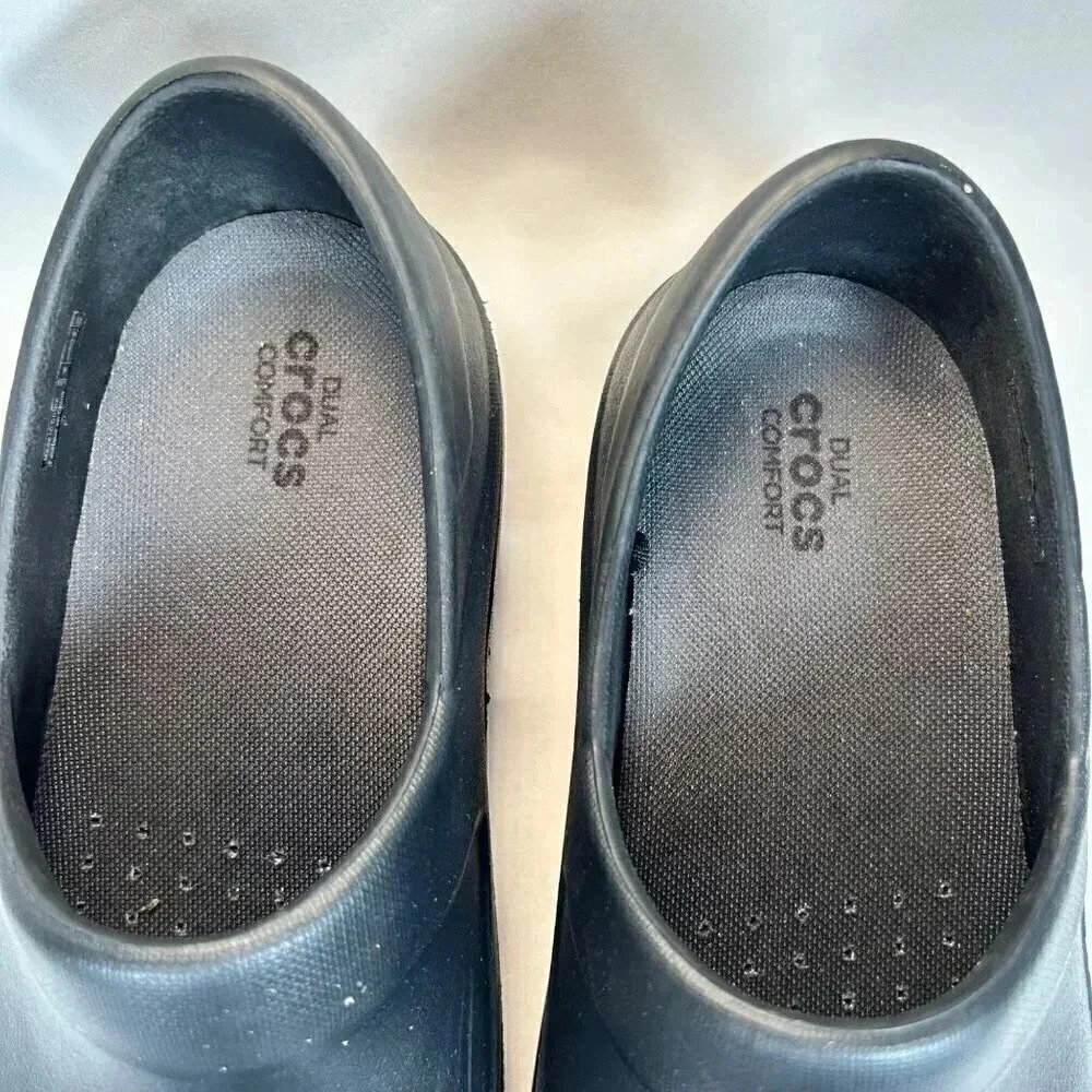 Crocs Size 6W Black Clogs Dual Comfort Nursing Work Clogs Slip On - Picture 4 of 9
